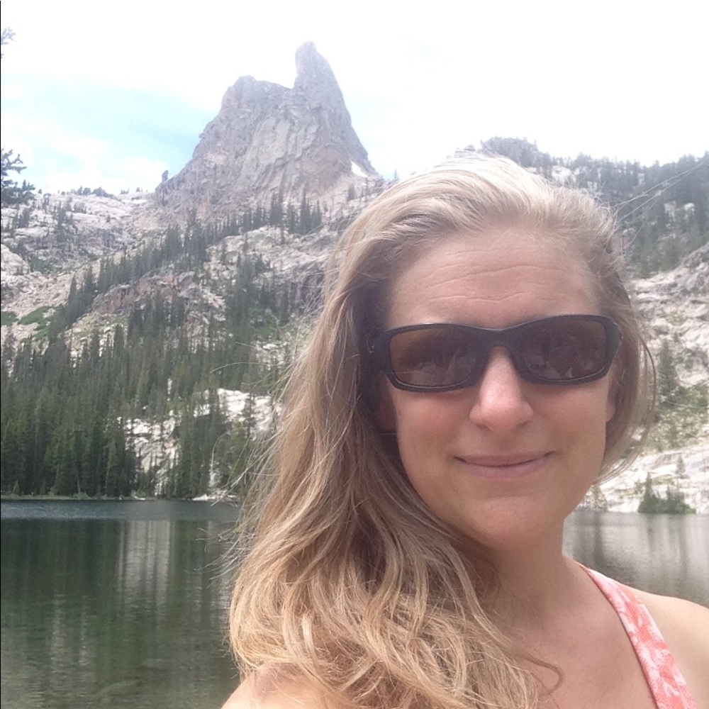 Meet your Posher, Jessica